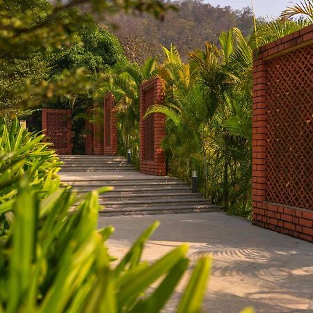 Stayvista At Amara Villa Luxury Collection With Private Pool & Gazebo 阿里巴格 外观 照片